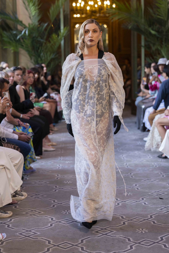 Показ в Париже.JPG